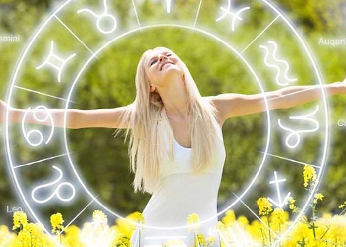 “Mbani sytë hapur…”/ Horoskopi JAVOR 4-10 dhjetor 2023: Bëni kujdes të mos e teproni me… | Gazeta Shqip